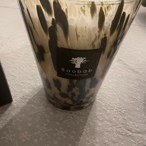 Baobab max 24 pearls candle.